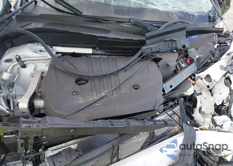 2023 Volvo Xc60 B5 Ultimate Bright Theme z USA, uszkodzony, nr VIN YV4L12DA1P1340199